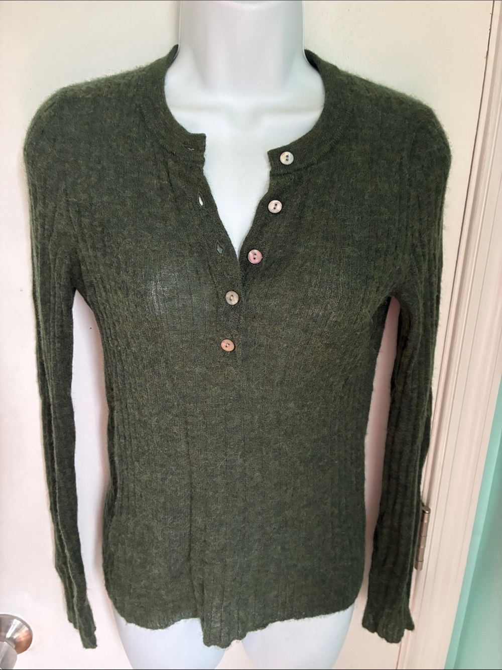 Madewell light weight Ribbed Henley Sweater
